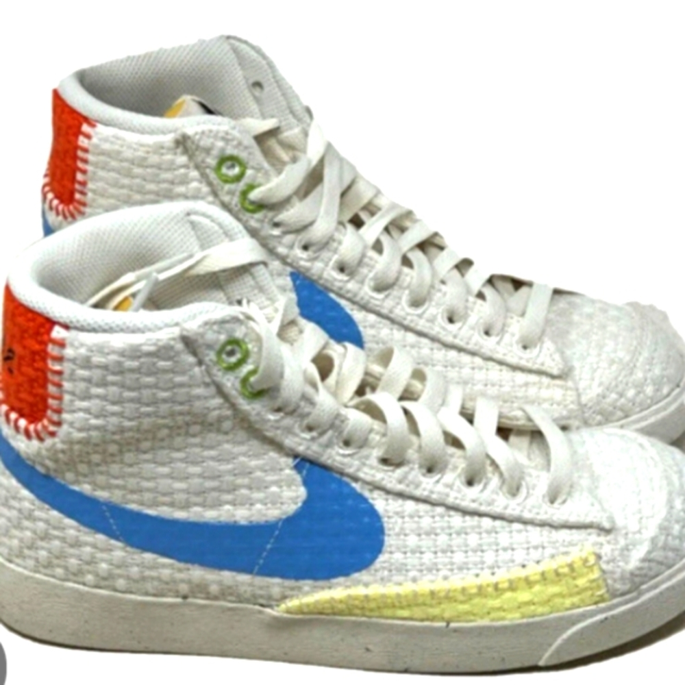 Nike White and Blue High-Top Sneakers Retro Style